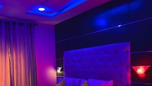 WiFi (free), bed sheets - Seth Hotel (Asaba)
