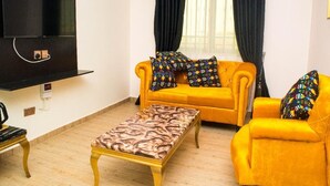 WiFi (free), bed sheets - Seth Hotel (Asaba)