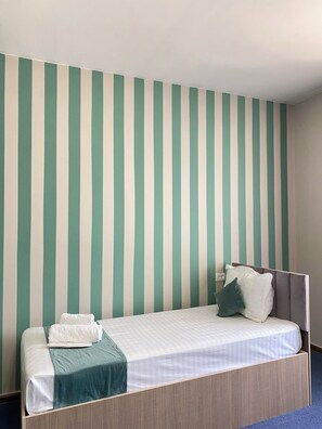 Deluxe tweepersoonskamer | Een laptopwerkplek, verduisterende gordijnen