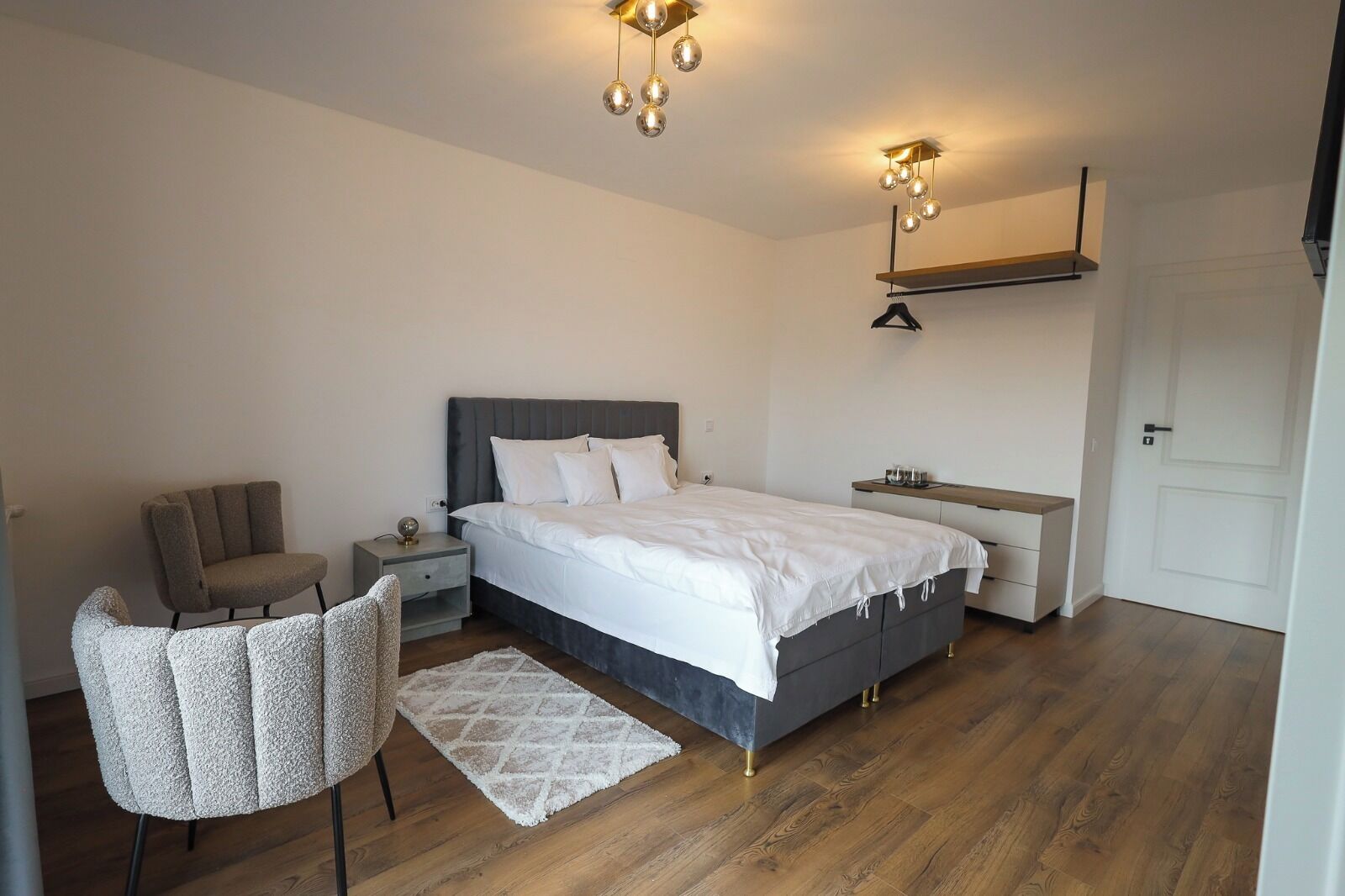 Chambre Double Exclusive | Literie de qualité supérieure, décoration personnalisée