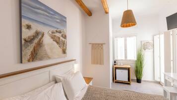 Basic Apartment | 1 bedroom, memory-foam beds, in-room safe, free WiFi