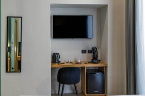 Basic-Doppel- oder -Zweibettzimmer