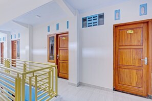 Lobby - OYO 90636 Happy Syariah (Sleman)