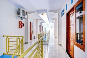 Lobby - OYO 90636 Happy Syariah (Sleman)