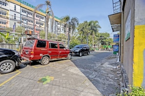 واجهة المنشأة