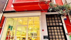 Unclassified image, 5 of 22, button - Mates Historical Suites (Istanbul)