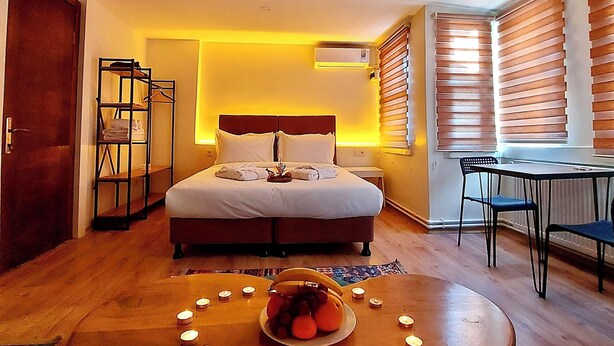 Unclassified image, 1 of 22, button - Mates Historical Suites (Istanbul)