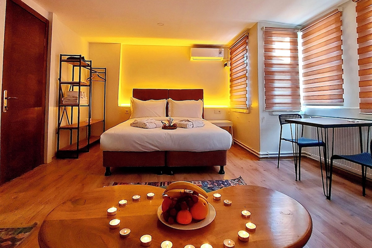 Suite Familiale, 1 grand lit et 1 canapé-lit, non-fumeurs, cuisine | 1 chambre, draps en coton égyptien, literie de qualité supérieure
