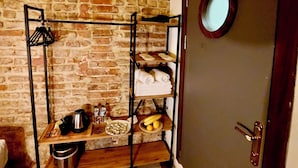 Unclassified image, 2 of 22, button - Mates Historical Suites (Istanbul)