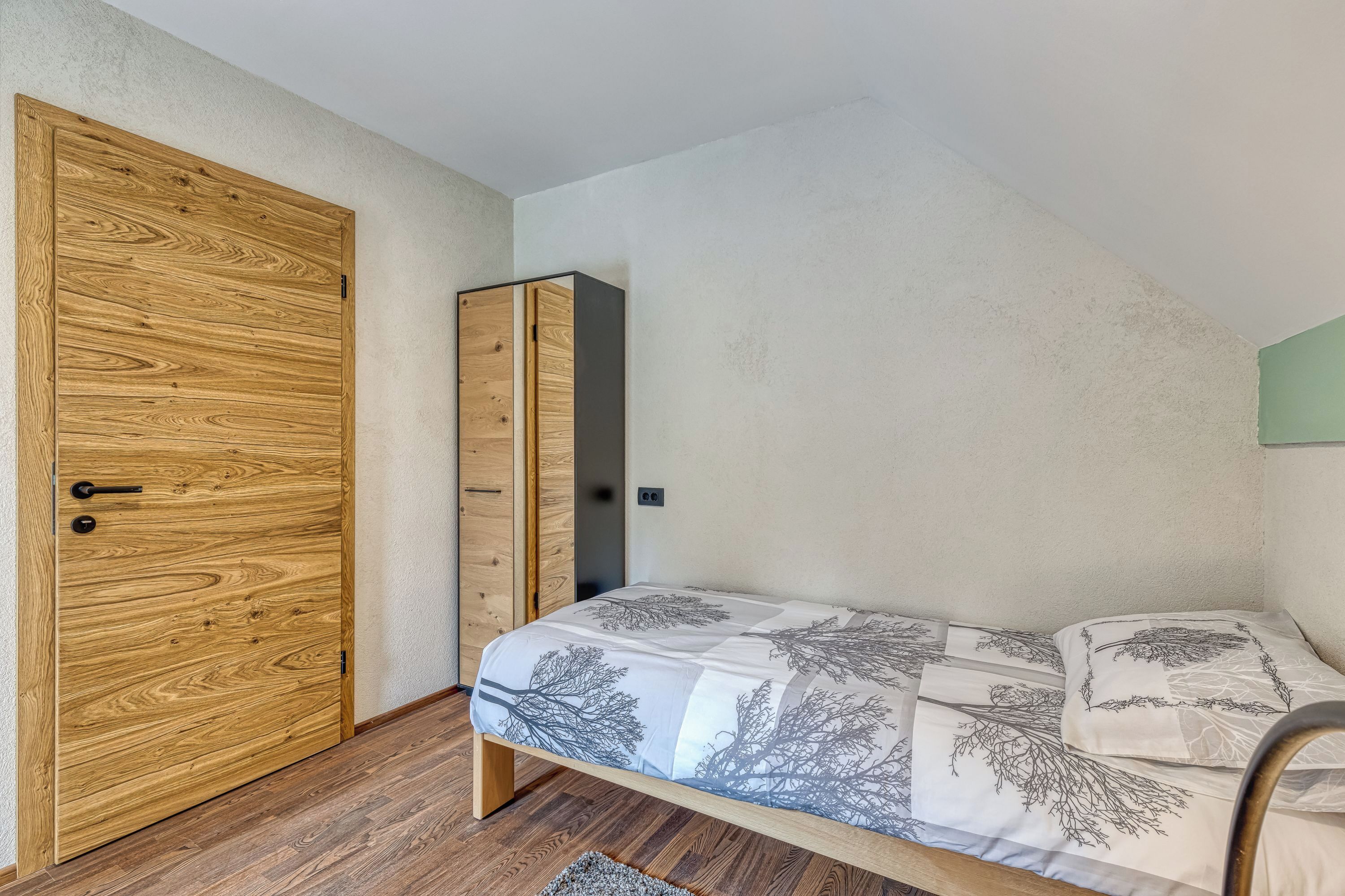 Perhechalet, useita makuuhuoneita (Stari Malni 2) | 2 makuuhuonetta, tallelokero huoneessa