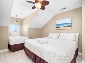 4 bedrooms, free WiFi, bed sheets