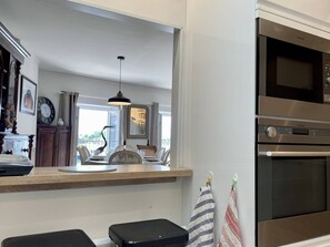 Fridge, microwave, oven, stovetop - 4 étoiles - vue imprenable sur le Vieux-Port (LA ROCHELLE)