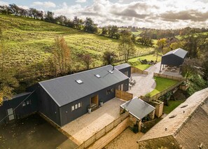 Exterior - The Cow Shed @ Atlow Mill (Atlow)