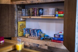 Games room - The Cow Shed @ Atlow Mill (Atlow)