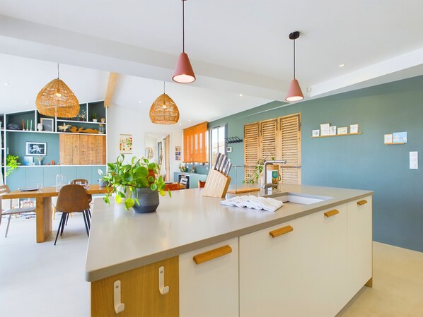 Interior - Architect-designed villa with heated pool and garden (Rivedoux-Plage)