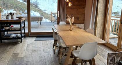 Charmant Chalet, Hameau de Montagne, Proche Commerces et Station