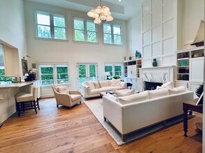 Smart TV, fireplace, computer monitors, printers