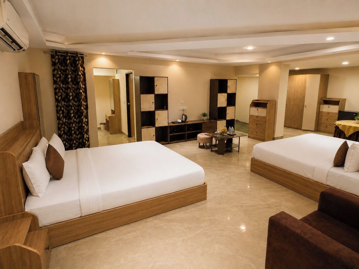 Family Room | 1 bedroom, WiFi (free), bed sheets