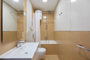 Apartment (1 Bedroom) | Bathroom | Shower, towels, soap, toilet paper - Sunset Oasis (Dubrovnik)