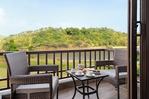Lake View Suite Room | Vista para o lago