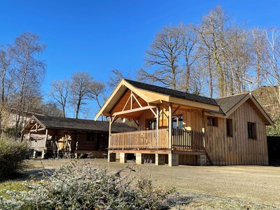 The lumberjack log cabin