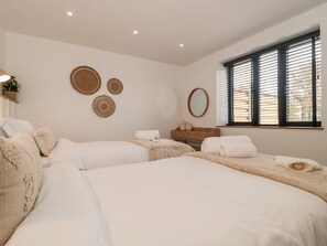 Casa rural | 2 dormitoris, decoració individual i mobiliari individual 