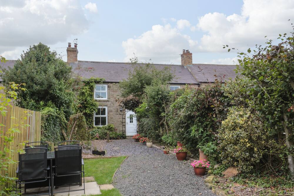 Maple Tree Cottage - Snitter
