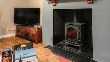 Cottage | Interior