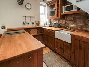 Cottage | Interior