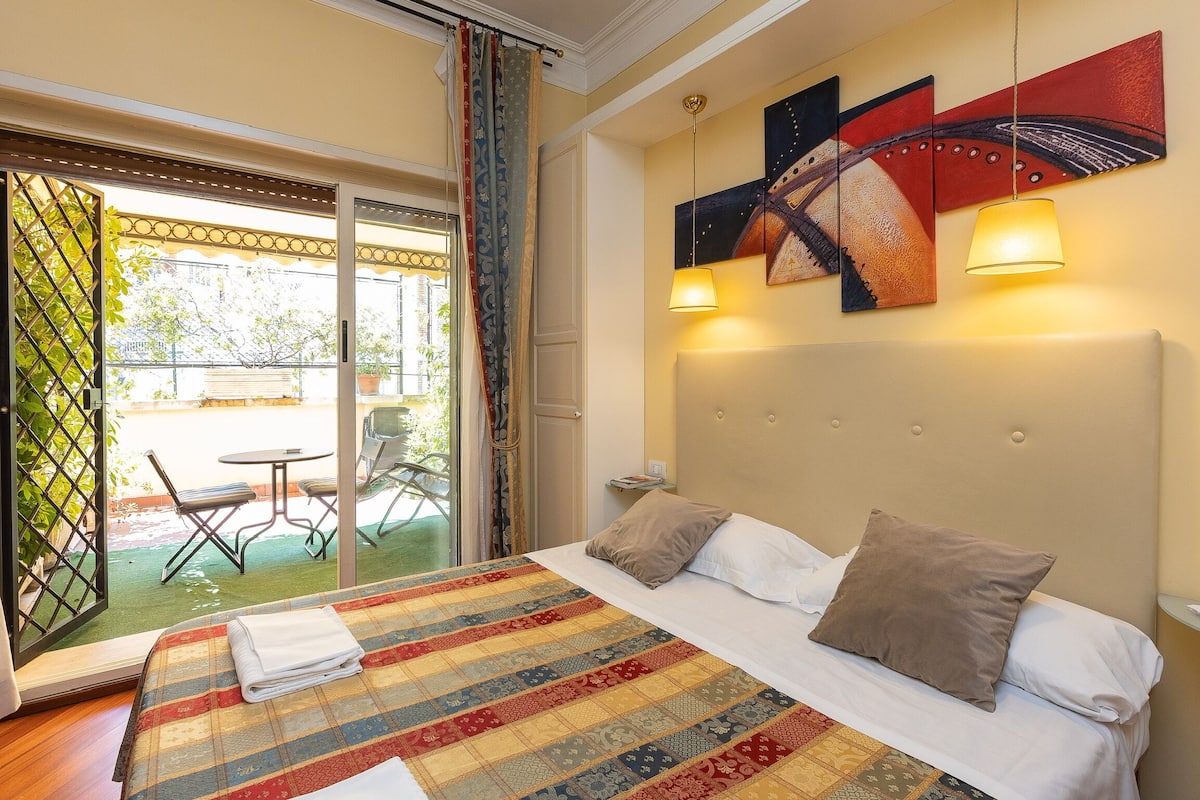 Classic Room | 1 bedroom, desk, free WiFi, bed sheets