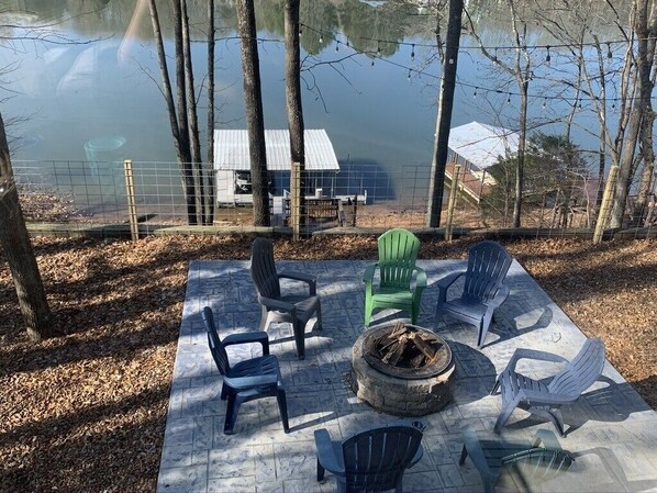 Terrace/patio - Lake Life
4 Bedroom, 3 Bath, Sleeps 12. (Estill Springs)