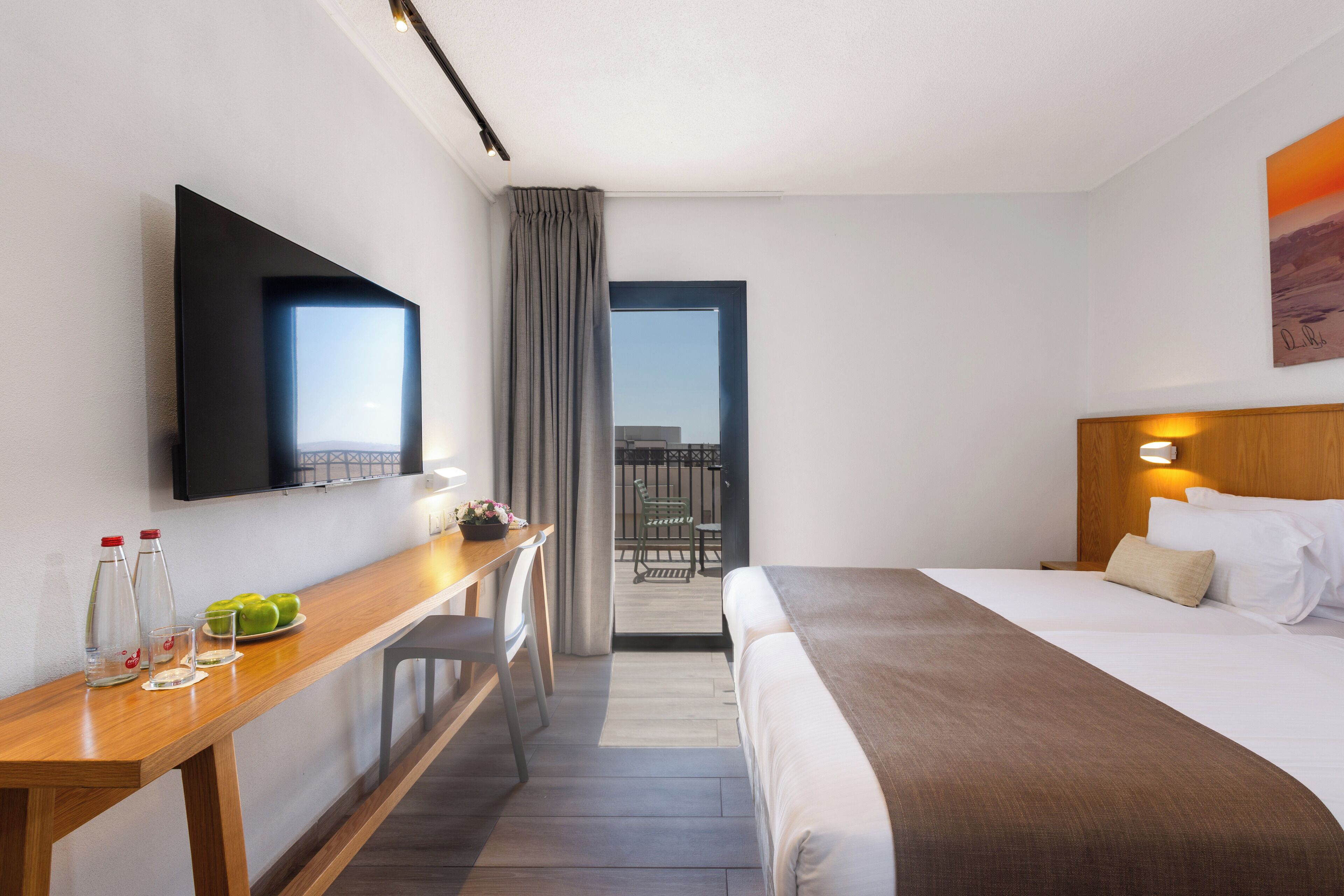 Caja de seguridad en la habitación, wifi gratis y ropa de cama 
