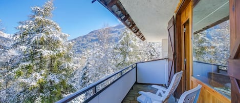 Appartement familial, plusieurs chambres (Appartamento Bareu Mountain View) | Balcon