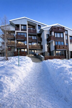 Exterior - 50m from ski slopes, 1st floor, terrace, tv, ski locker, 65m², Tignes (Tignes)