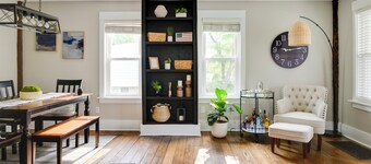 3 blocks from the falls viewing area in the heart of downtown Chagrin Falls!