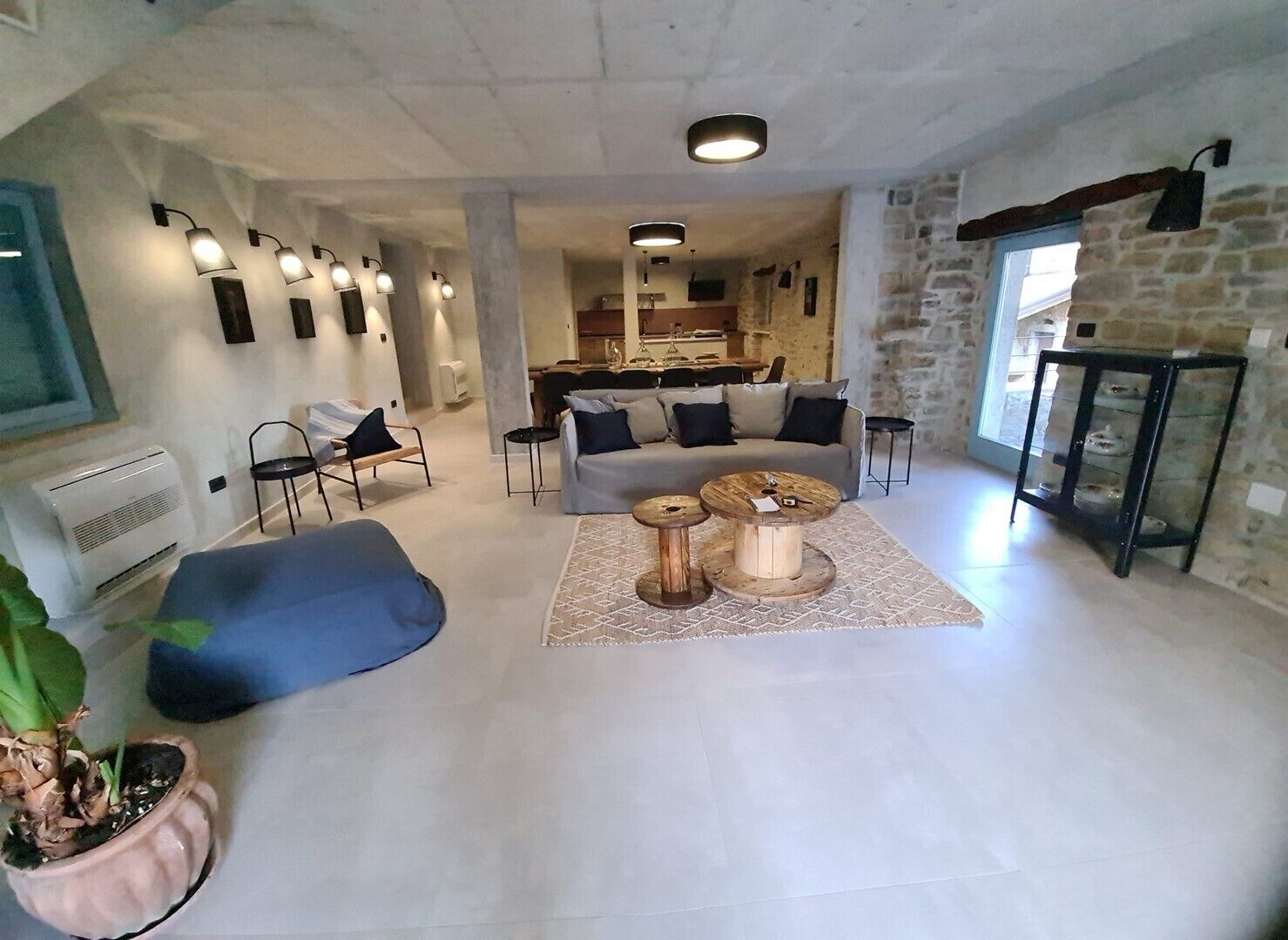 TV, fireplace, video games, DVD player