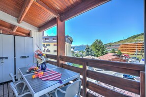 Appartement Familial, plusieurs chambres (Sestriere Terrace Apt Few Steps From) | Restauration extérieure