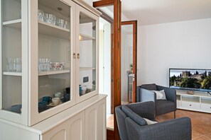 Interior - Regarda - "Villa Ida, Giarole unit" with pool and air conditioning (Costermano)