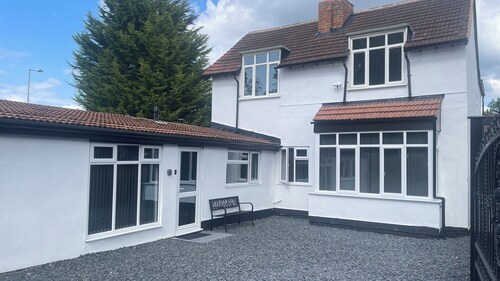 Cute+ Cozy Guesthouse for 2 + secure off-road -parking