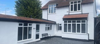 Cute+ Cozy Guesthouse for 2 + secure off-road -parking