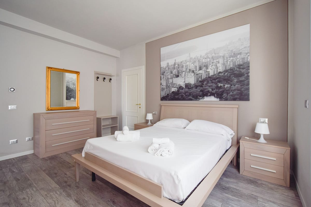 2 habitaciones, tabla de planchar con plancha y wifi gratis