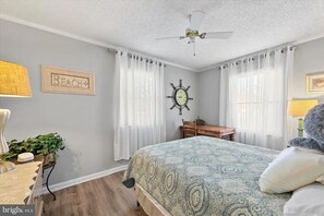 4 chambres, bureau, accĂšs au Wi-Fi (inclus), literie fournie