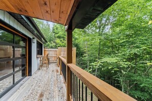 Unclassified image, 5 of 54, button - Unique Luxury Cabin w/ King Bed/Hot Tub in RRG! (Campton)