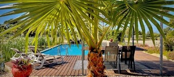 The ample Villa/ luxurious interior/4 mins  from the beach!