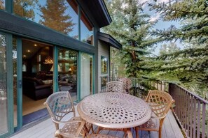 Exterior - One Breckenridge Place - 3 Bedroom Townhome - 200 Yards to Peak 9 Lift (Breckenridge)