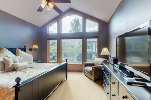 Exterior - One Breckenridge Place - 3 Bedroom Townhome - 200 Yards to Peak 9 Lift (Breckenridge)