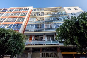 Exterior - Comfy Renovated Studio 2 min walk to Beach (Las Palmas de Gran Canaria)