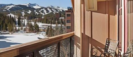 Condo (3 Bedroom Condo on Main Street in Bre) | Exterior