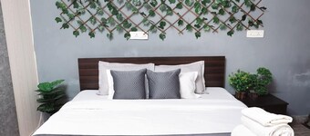 Roomshala 081 Manya Residency