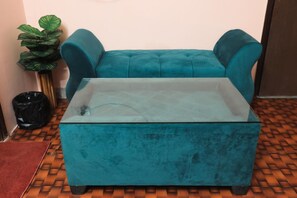 Restaurant - Roomshala 081 Manya Residency (New Delhi)